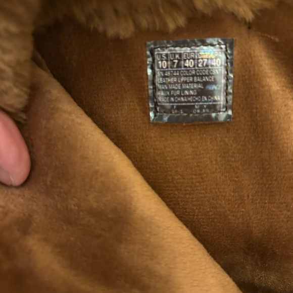 Skechers Winter Boots with Fur Lining and Toggle Closures Tan Size 10 - Picture 6 of 6